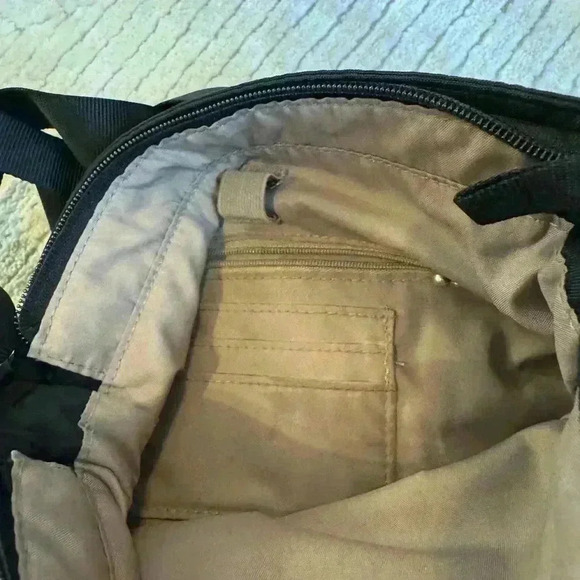 Baggallini crossbody hobo style purse - Picture 6 of 8